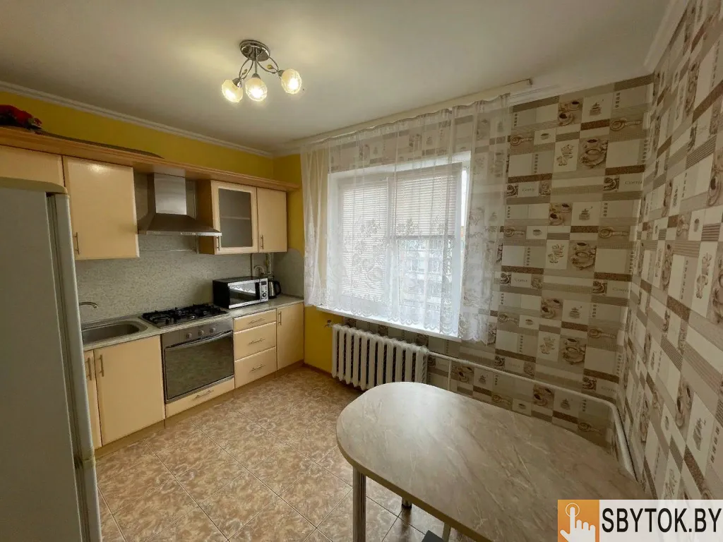 Двухкомнатная квартира на сутки в Пинске. Для проживания!