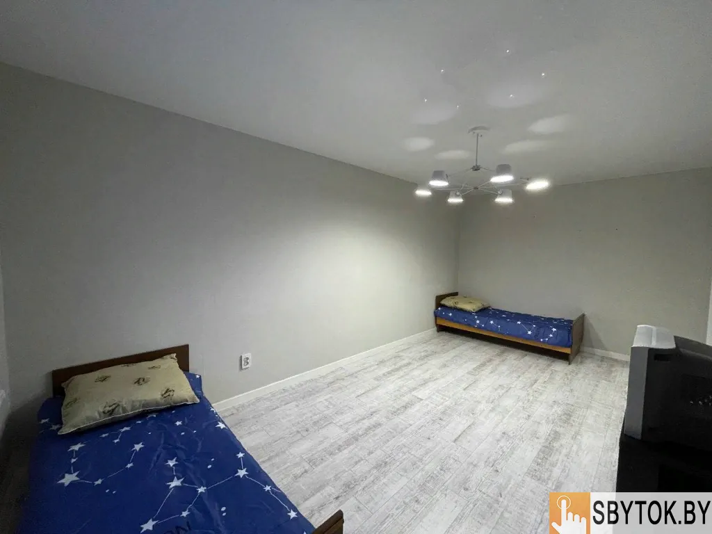 Квартиры на сутки часы минутки Солигорск Октябрьская 105А