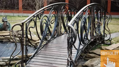 Кованые мостики для приусадебного участка
